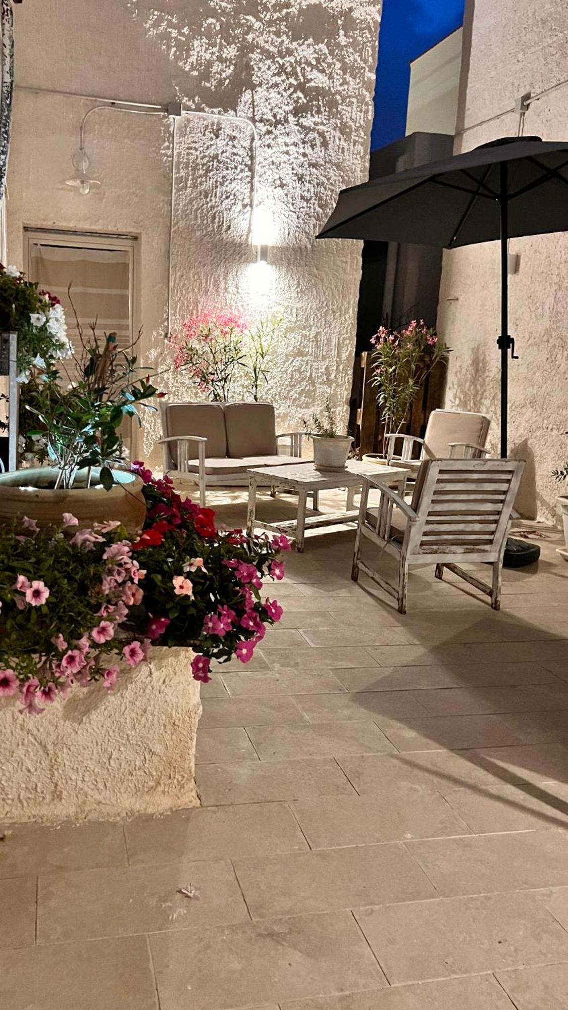 Dimora Donna Vitalia Apartments Trapani Exterior foto